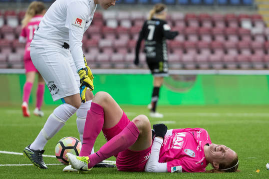 Eskilstunas Vaila Barsley har ont