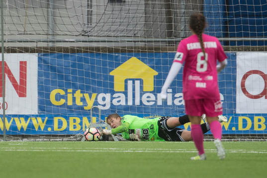 Kristianstads  målvakt Brett Maron