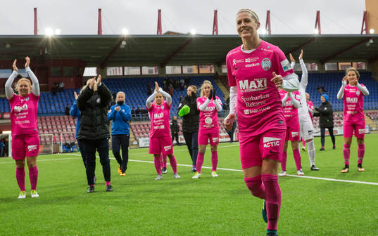 Bläddra bland fler bilder av Fotboll, Damallsvenskan, Eskilstuna - Kristianstad