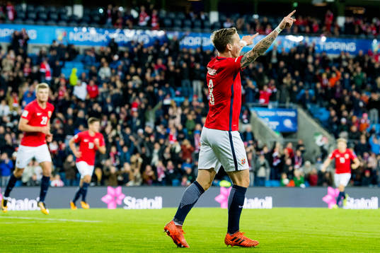 Stefan Johansen of Norway celebrates the 1-0 goal