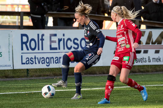 Kvarnsvedens Julia Roddar och Piteås Elin Bragnum  i