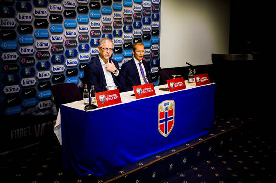 Lars Lagerbäck, head coach of Norway, and Svein Graff,