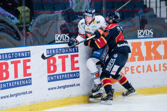 Växjös Joel Persson och Djurgårdens Lukas Vejdemo