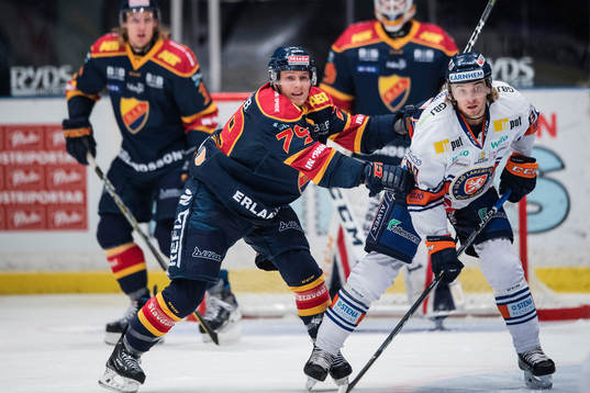Djurgårdens Patrik Lundh och Växjös Adam Brodecki