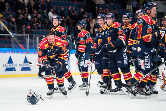 Djurgårdens Mikael Ahlén jublar