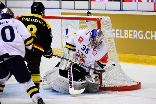 Aaron Palushaj of Brynäs scores 2-0