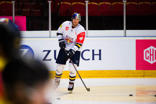 Konrad Abeltshauser of RB Munich  prior the CHL game