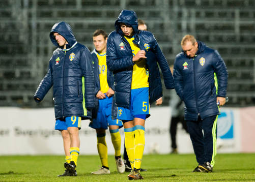 Sveriges Teddy Bergqvist och Anel Ahmedhodzic deppar