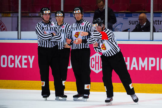 Referee