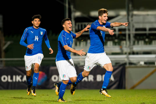 Italiens Matteo Gabbia jublar