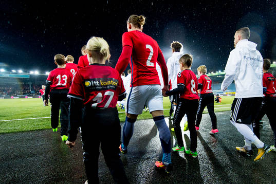 Julian Ryerson of Norway enters the pitch
