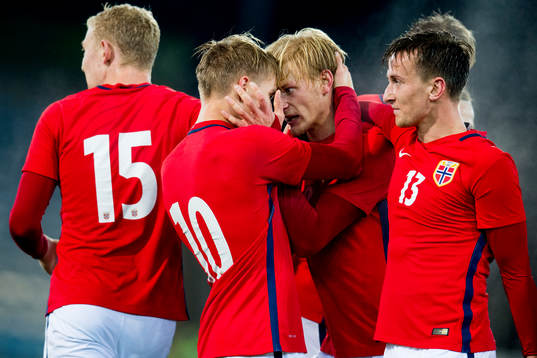 Morten Thorsby of Norway celebrates with teammate Martin