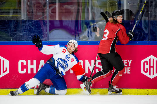 Alexandre Mallet of Kometa Brnos and Michal Furch of Kometa