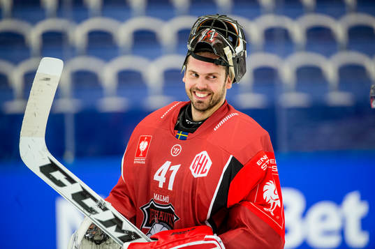 Goalkeeper Cristopher Nihlstorp of Malmö Redhawks cheers