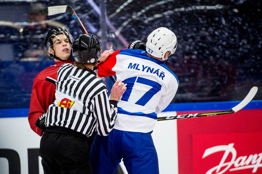 Fight between Lukas Haudum of Malmö Redhawks and Tomas