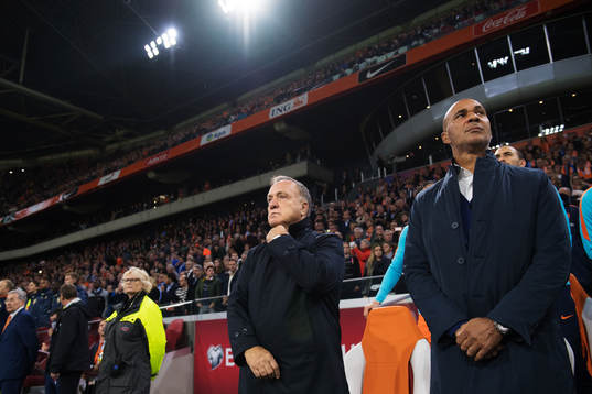 Hollands förbundskapten Dick Advocaat och assisterande
