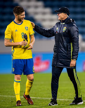 Sveriges Anton Saletros och förbundskapten Roland Nilsson