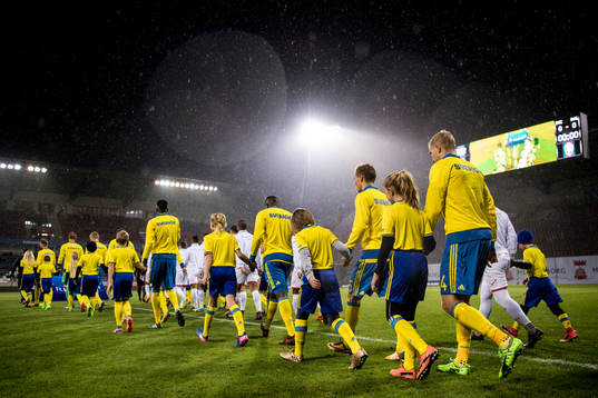 Sveriges spelare gör entré