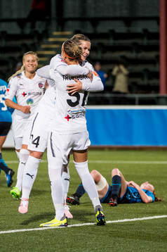 Rosengårds Hanna Folkesson jublar