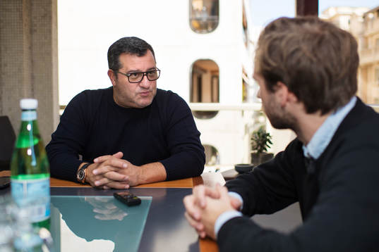 Spelaragenten Mino Raiola som företräder ett stort antal