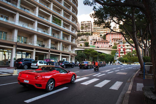 En Ferrari