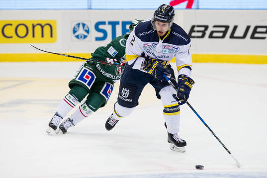 s Kristofer Berglund och Frölundas Ryan Lasch