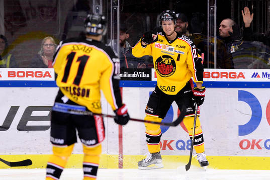 Luleås Johan Harju jublar
