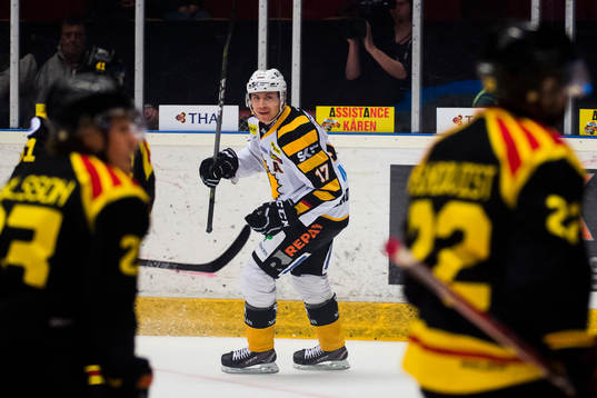 Skellefteås Pär Lindholm jublar