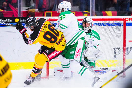 Luleås Robin Kovacs och Rögles Sebastian Collberg i