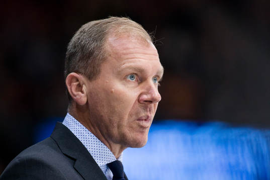 s tränare Johan Lindbom