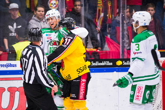 Rögles Alen Bibic och Luleås Petter Emanuelsson