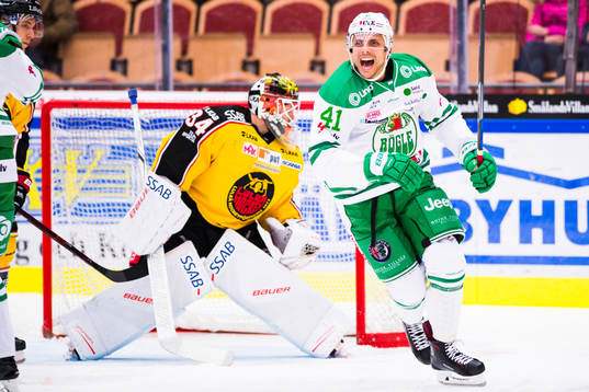 Rögles Daniel Widing jublar