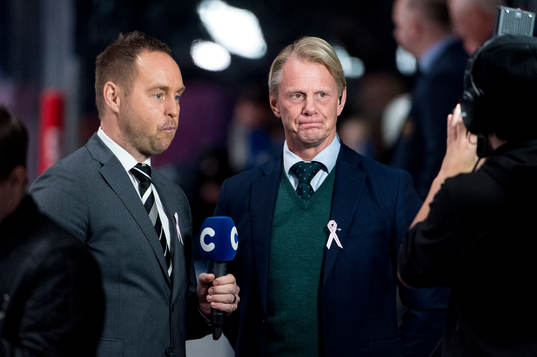 Cmores kommentatorteam Johan Edlund och Niklas Wikegård