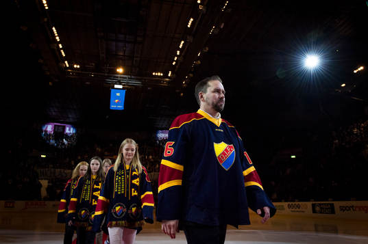 Djurgårdens Nichlas Falk med familj