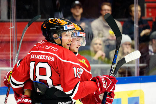 Örebros Joakim Andersson jublar