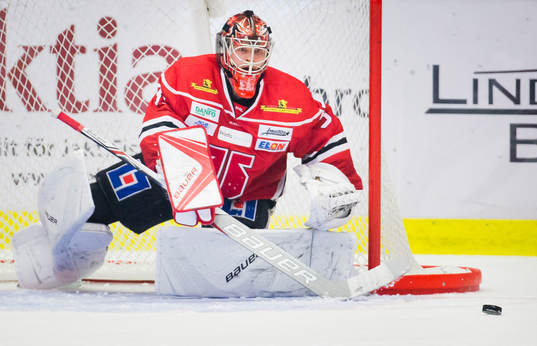 Örebros målvakt Eero Kilpeläinen