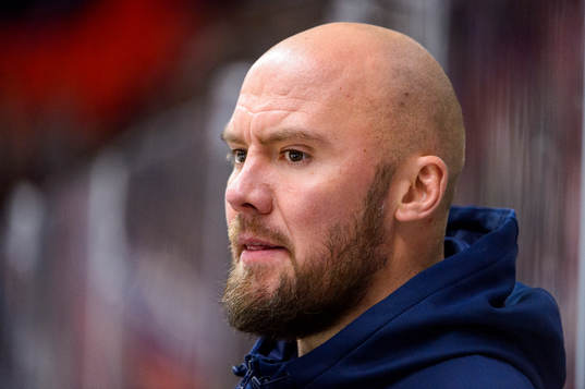 Södertäljes Nicklas Grossmann i båset