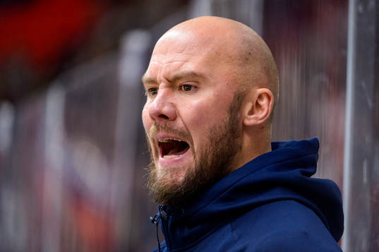 Södertäljes Nicklas Grossmann i båset