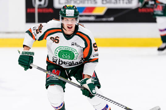 Kristianstads  Mikael Johansson före ishockeymatchen i