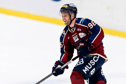 Halmstads Niklas Bunnstedt före ishockeymatchen i