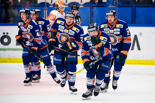 Växjös Tuomas Kiiskinen jublar