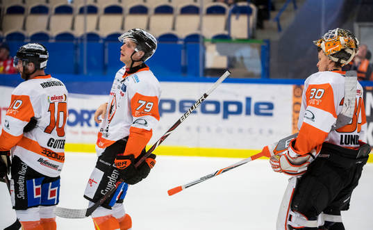 Karlskronas Mattias Guter, Emil Lundberg och målvakt