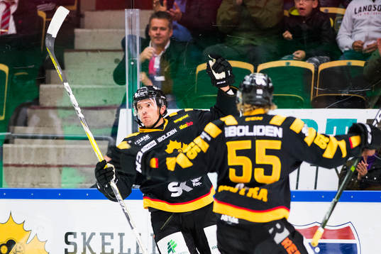 Skellefteås Matt Anderson jublar