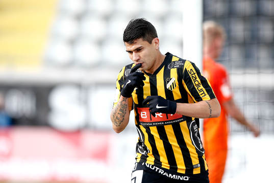 Häckens Paulinho jublar