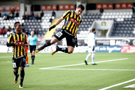 Häckens Paulinho jublar