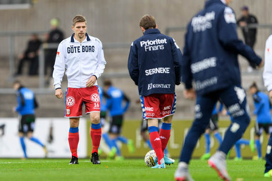 IFK Göteborgs Mikael Boman före fotbollsmatchen i