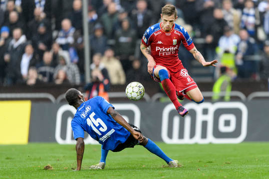 Bläddra bland fler bilder av Fotboll, Allsvenskan, Halmstad - IFK Göteborg