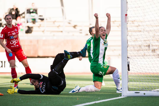 Hammarbys Alma Nygren jublar