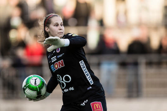 Örebros målvakt Nora Abolins