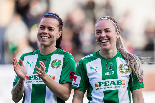 Hammarbys Amanda Johansson och Cathrine Dahlström innan